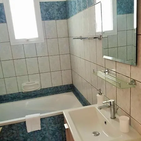 206 Sunrise Beach Apartment *